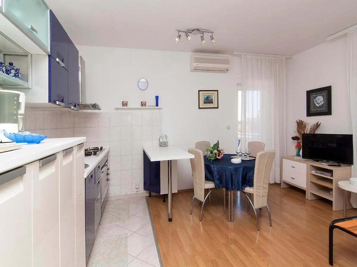 Apartment Ana Lavanda Fazana 0*,