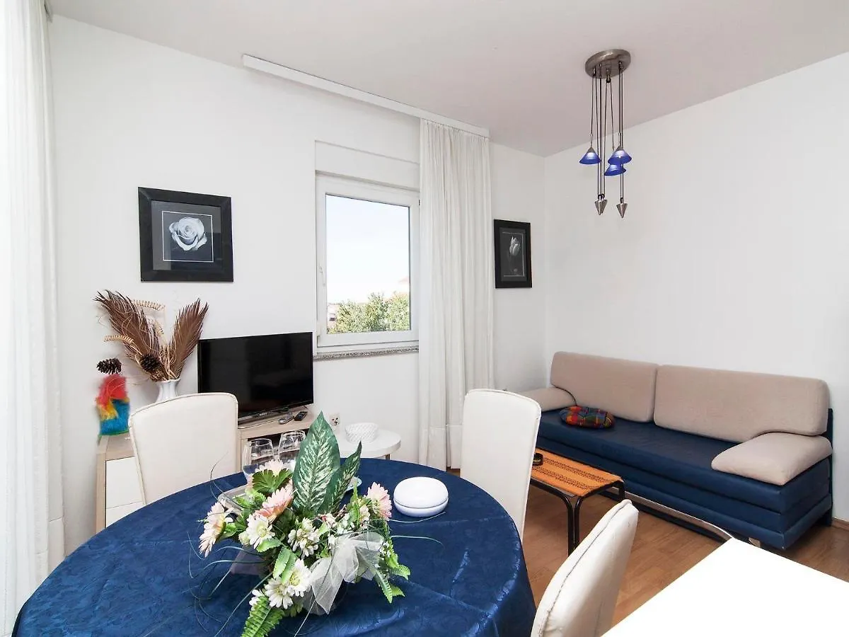 Apartment Ana Lavanda Fazana